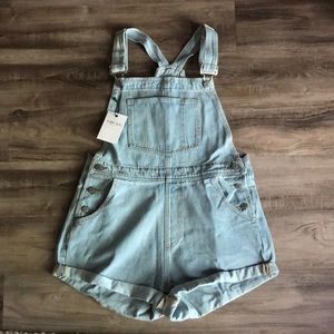 Women’s BRAND NEW denim overalls
